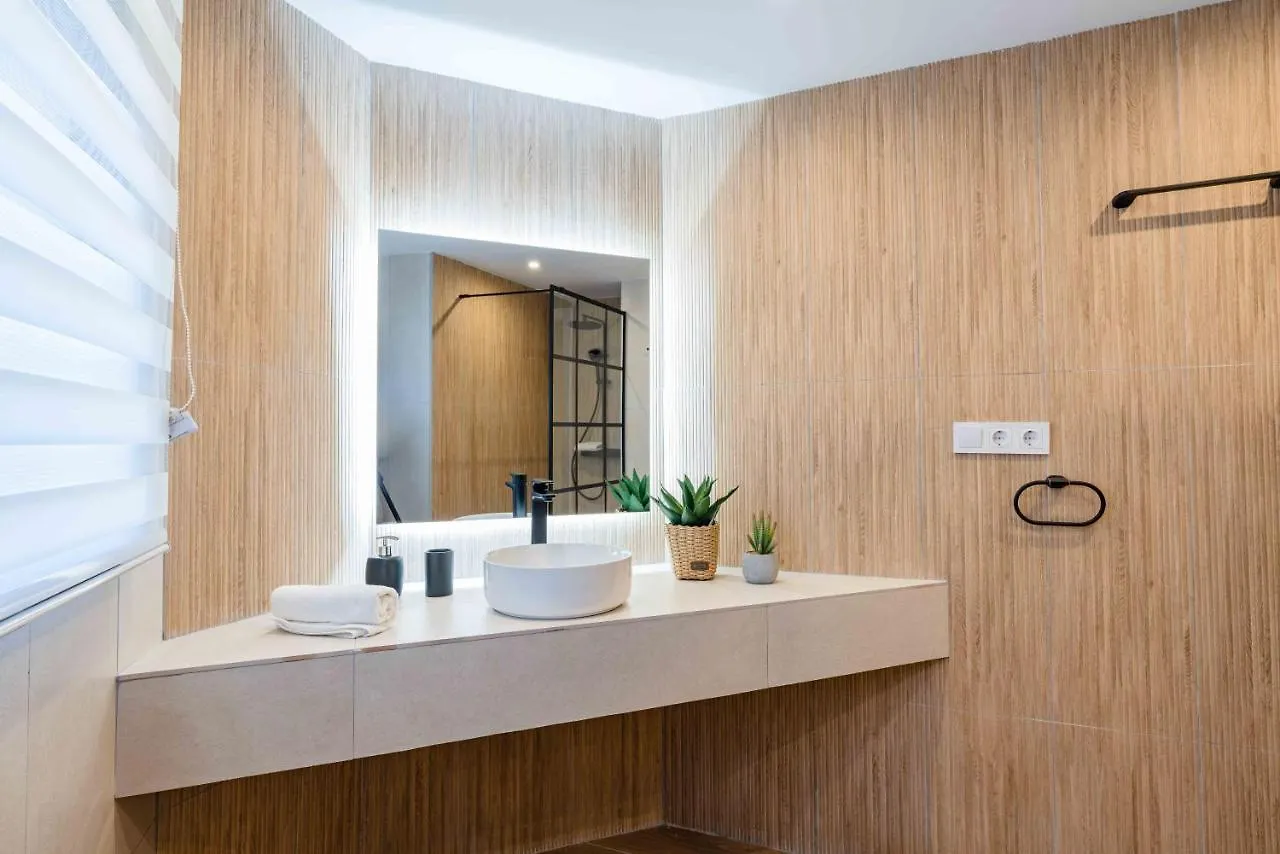 Golden Beach Holiday Home With Jacuzzi Марбелья Апартаменты