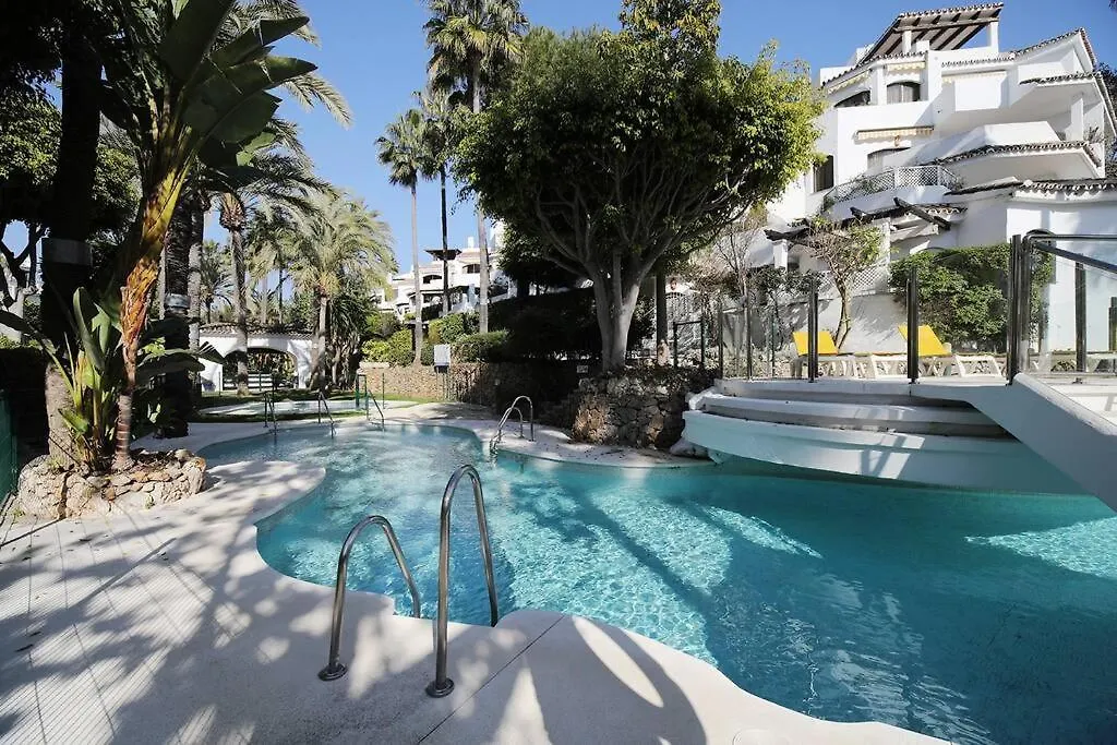 Golden Beach Holiday Home With Jacuzzi Marbella 0*,