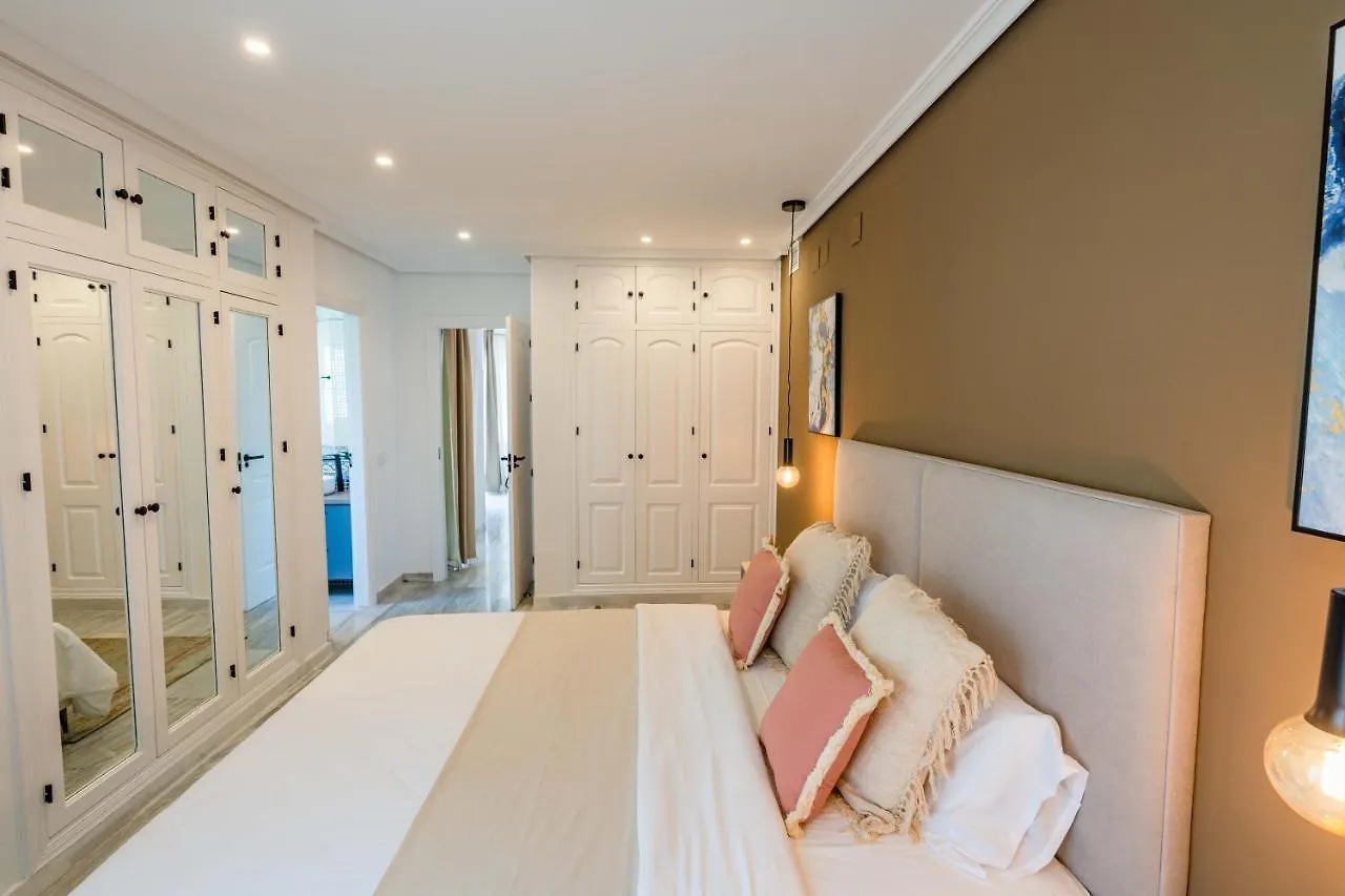 Golden Beach Holiday Home With Jacuzzi Marbella Apartment