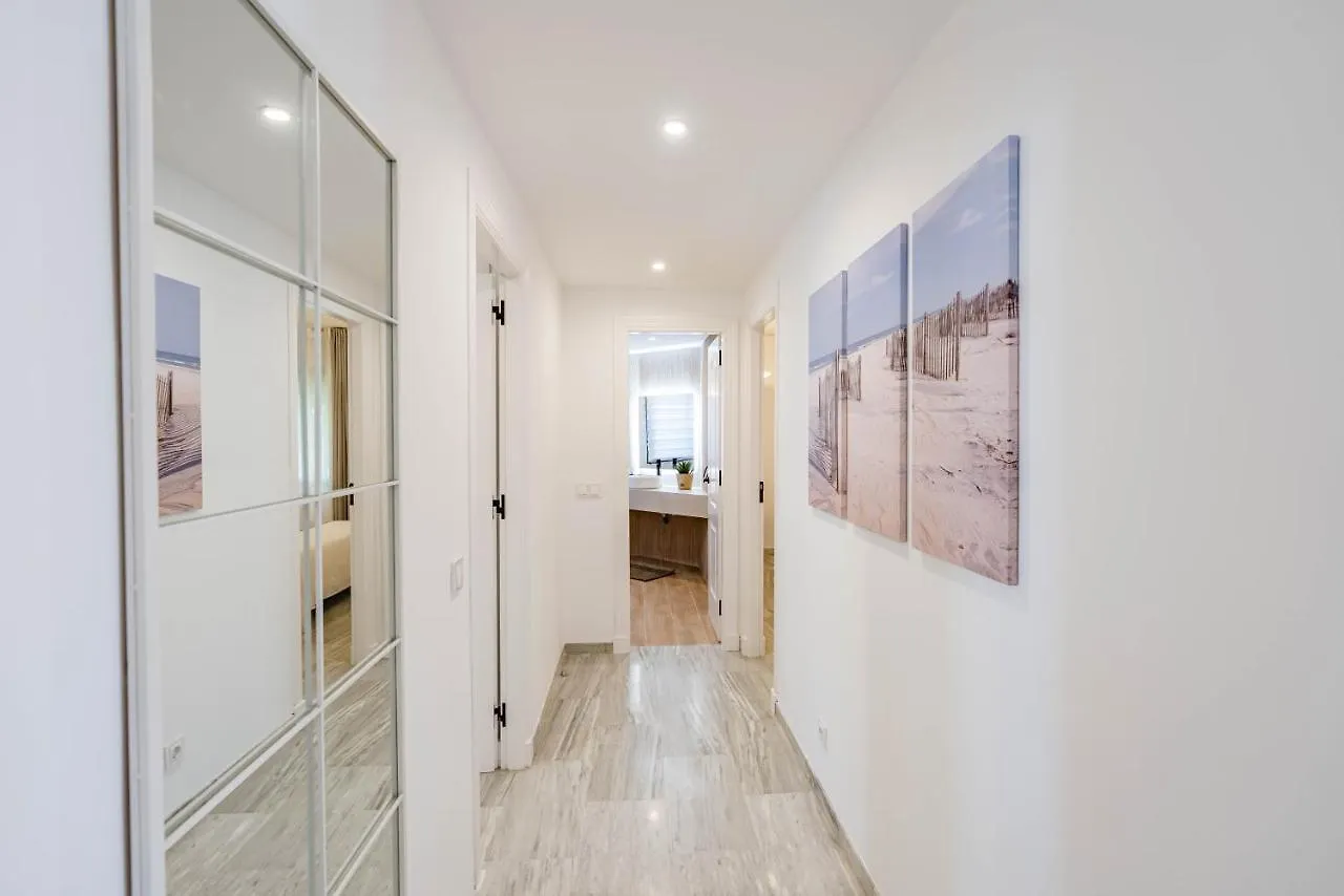 Golden Beach Holiday Home With Jacuzzi Marbella