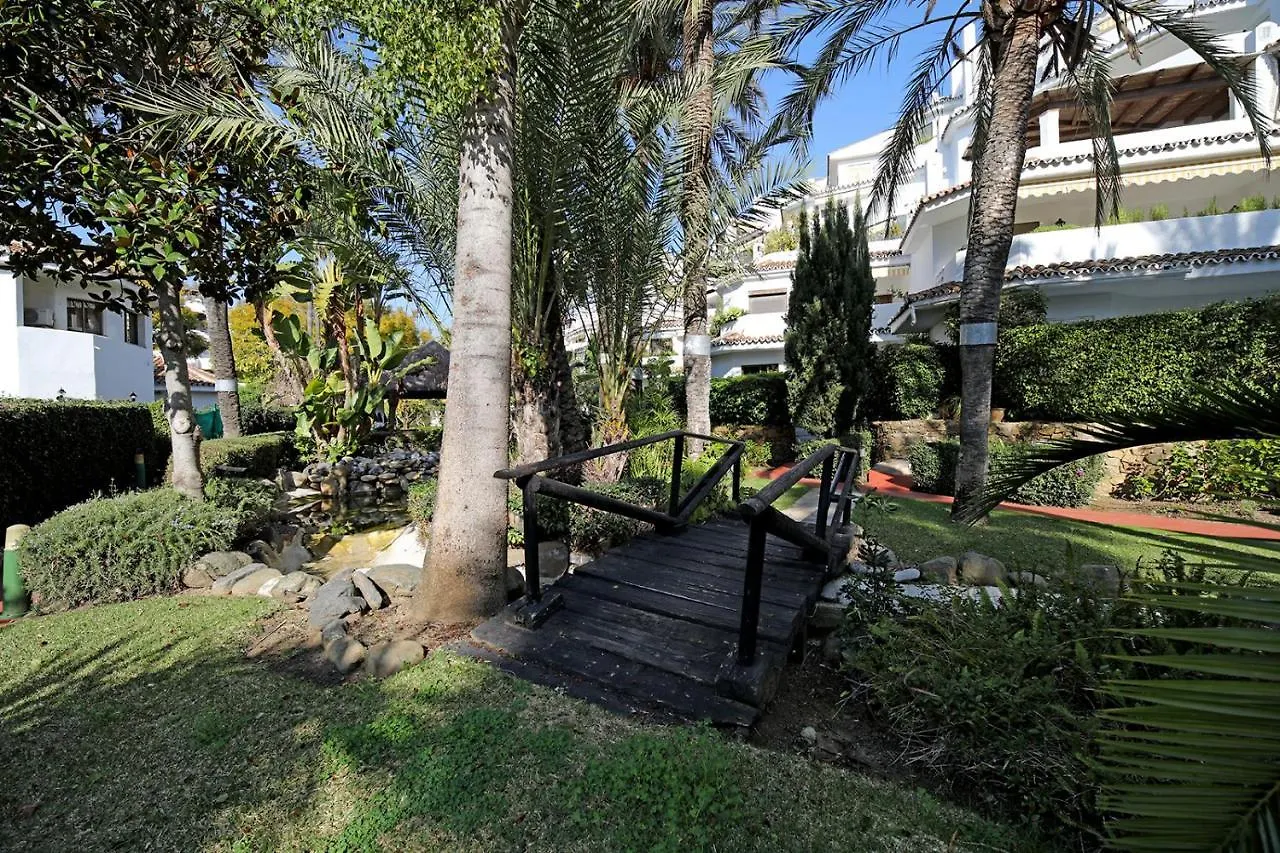 Apartment Golden Beach Holiday Home With Jacuzzi Marbella